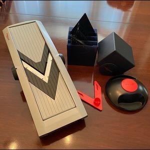 Edgeware Professional Grade Mandoline Slicer, German Stainless Steel